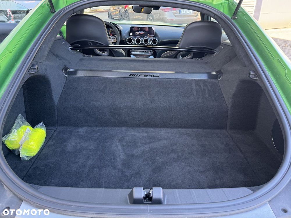 Mercedes-Benz AMG GT - 18