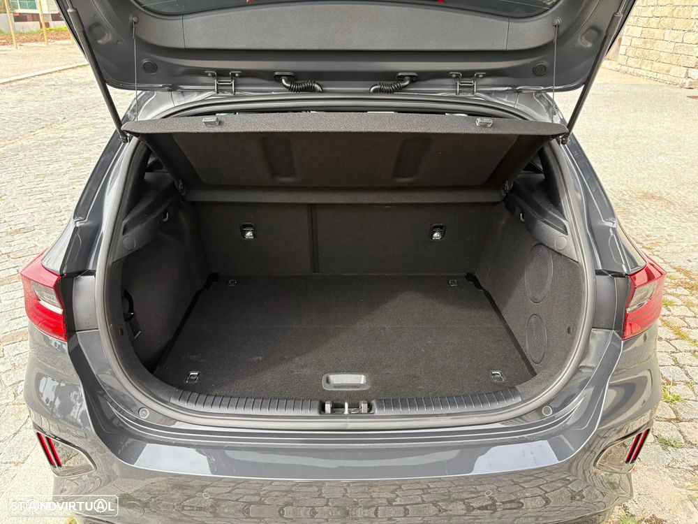 Kia Ceed 1.6 T-GDi GT - 7
