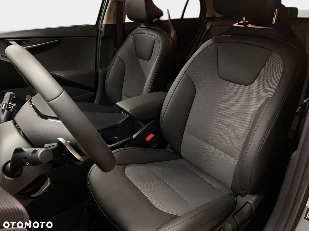Kia Niro - 33