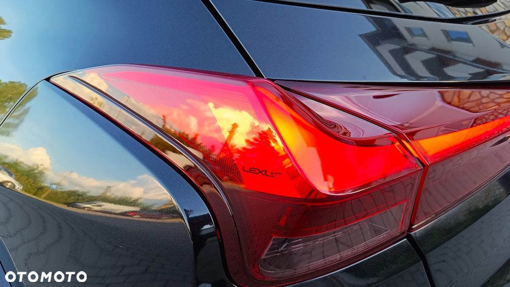 Lexus UX - 7