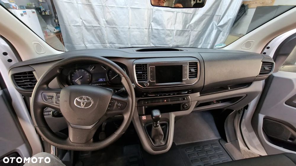 Toyota ProAce Kombi 2.0 D-4D Long 2,8t - 10