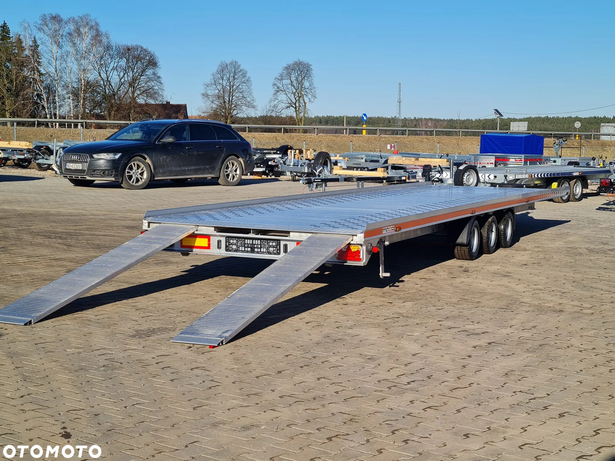 Gromex Dostawa Laweta aluminiowa 850x210cm DMC3500kg platforma na 2 auta OŚWIETLENIE LED - 2