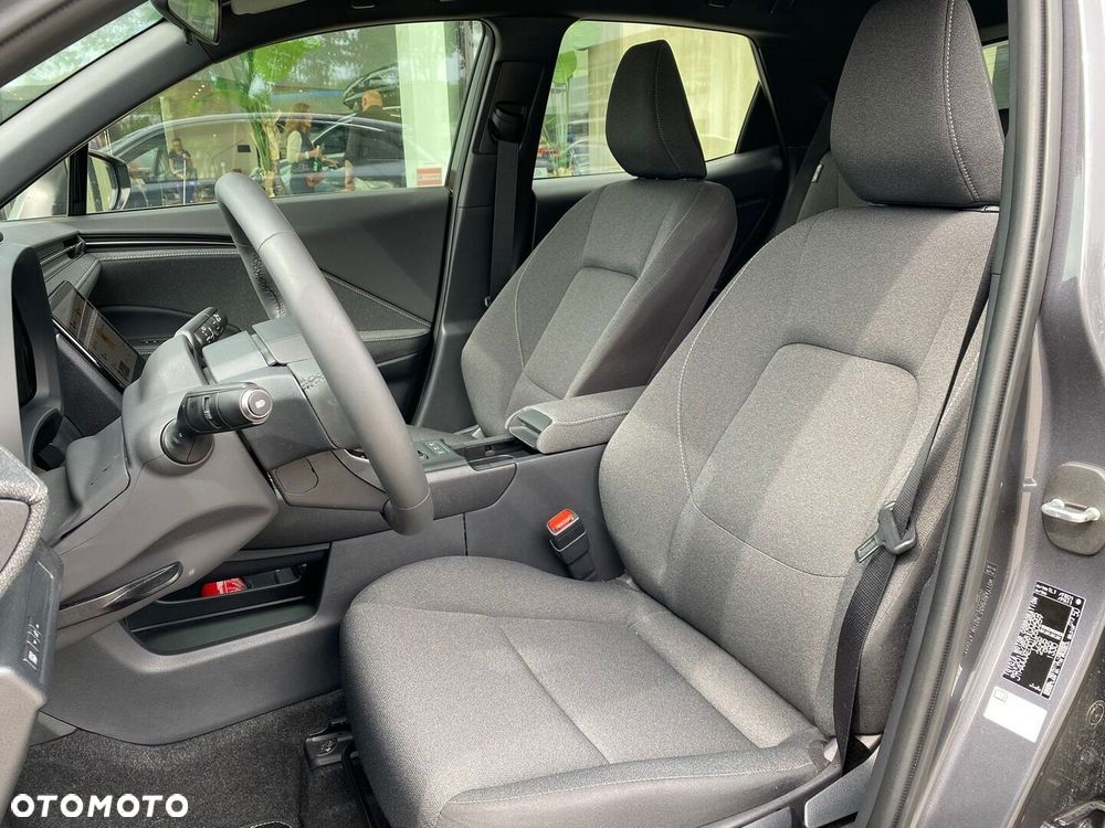 Lexus LBX 1.5 Hybrid - 6