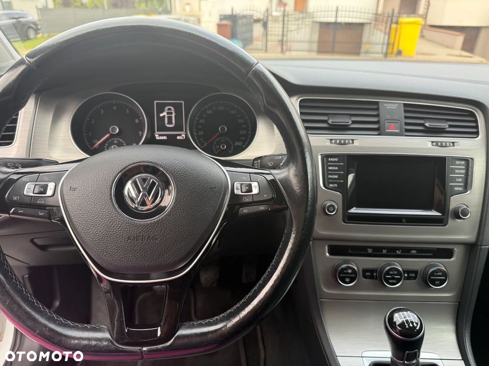 Volkswagen Golf VII 1.2 TSI BMT Comfortline - 23