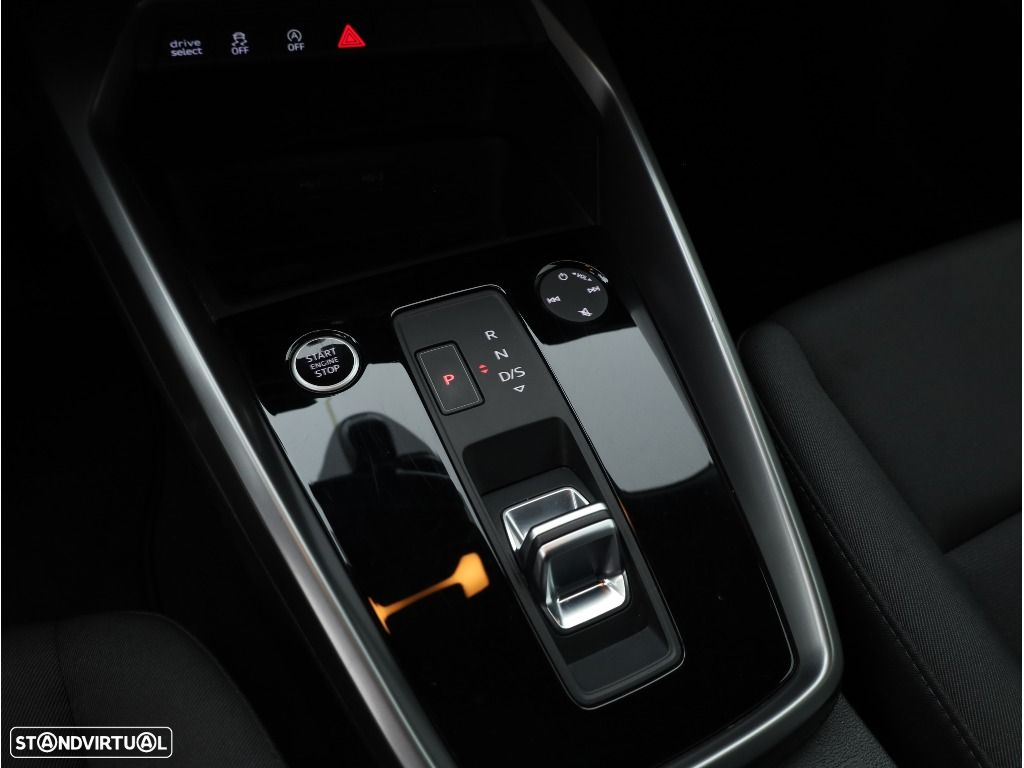 Audi A3 Limousine 30 TFSI S line S tronic - 31