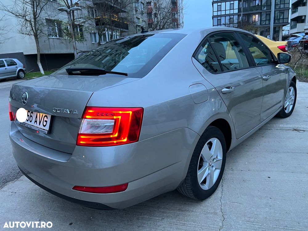 Skoda Octavia 1.6 TDI Ambition - 12