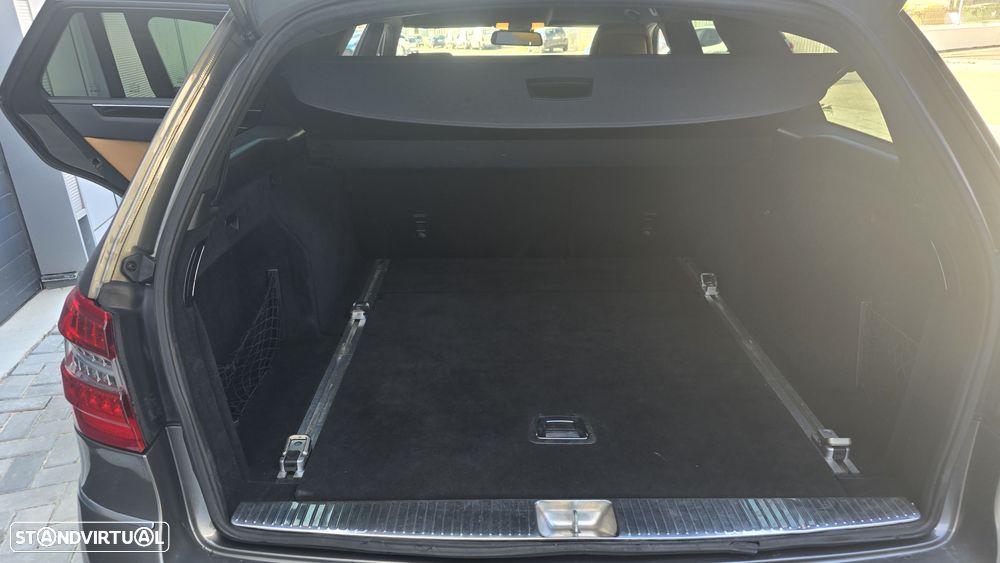 Mercedes-Benz E 300 Bluetec Hybrid Avantgarde - 17