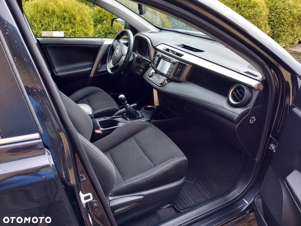 Toyota RAV4 2.0 D-4D Active - 9