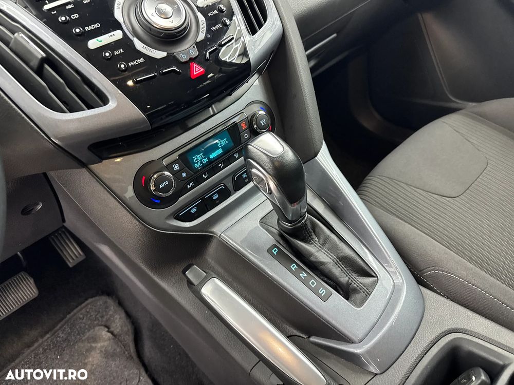 FORD Focus 2012 — imagine 26