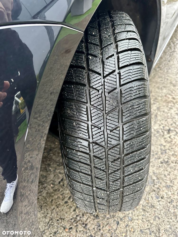 Volkswagen Touran 1.6 TDI DPF BlueMot Trendline - 29