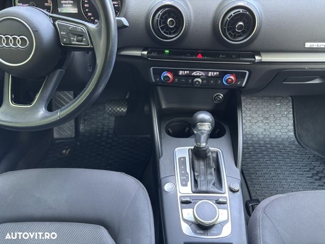 Audi A3 Sportback 40 S tronic - 12