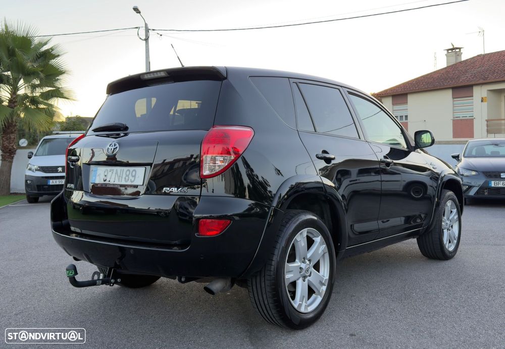 Toyota RAV4 2.2 D-4D X - 5