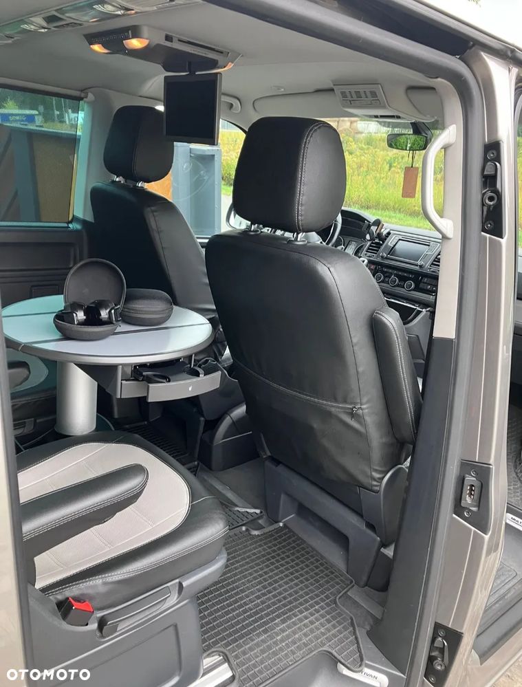 Volkswagen Multivan - 14