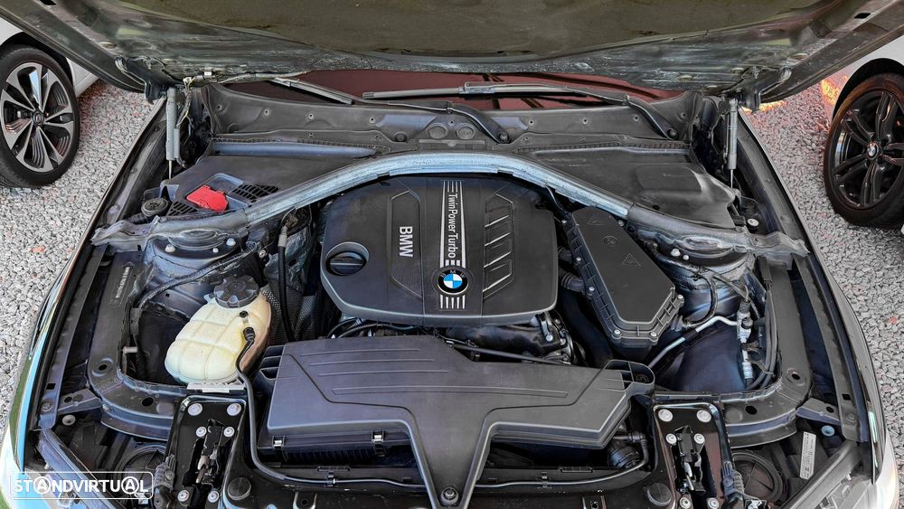 BMW 320 d EfficientDynamics Auto Line Sport - 43