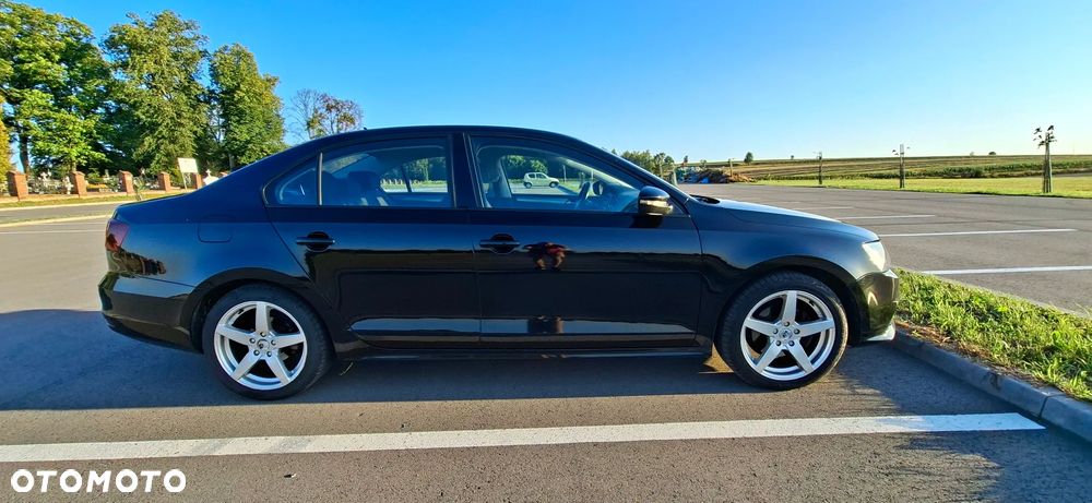 Volkswagen Jetta 2.0 TDI DPF BMT Comfortline - 4