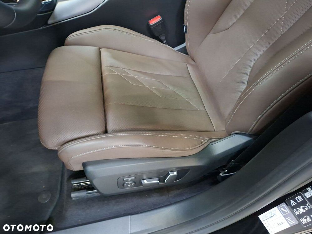 BMW X3 xDrive20d mHEV - 13