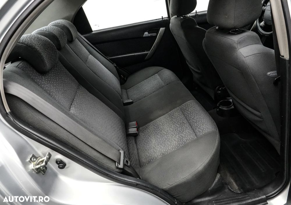 Chevrolet Aveo 1.4i Platinum - 14