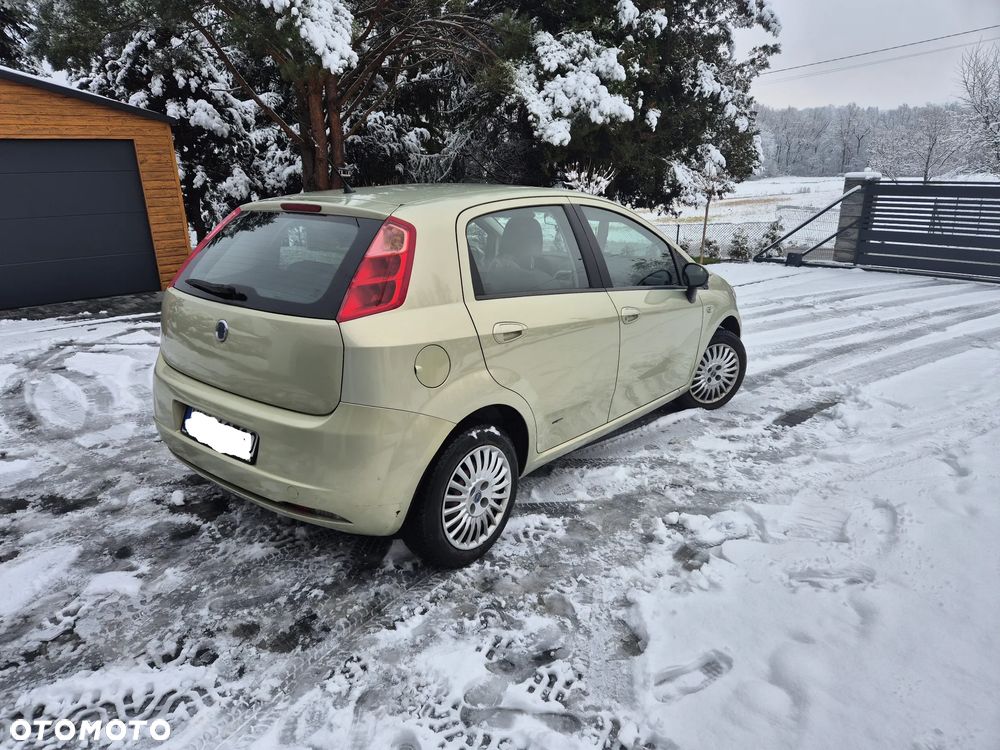Fiat Grande Punto - 4