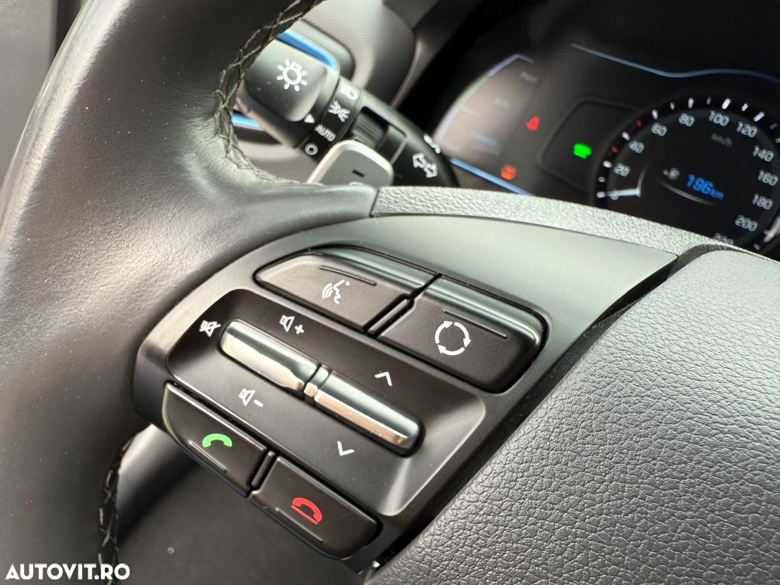 Hyundai IONIQ Hybrid 1.6 GDI Premium - 12