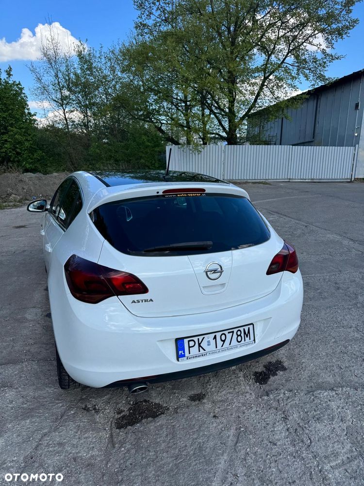 Opel Astra 1.4 Turbo - 2