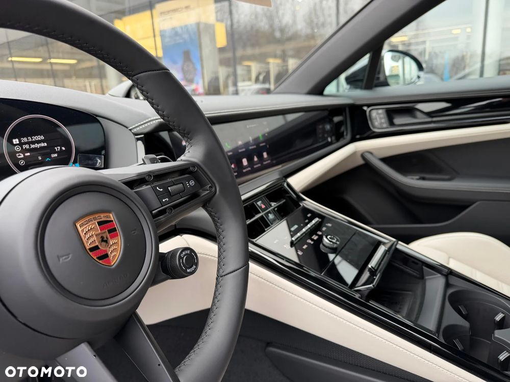 Porsche Panamera 4S E-Hybrid - 18
