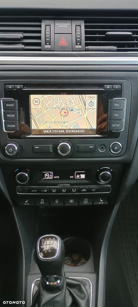 Skoda RAPID 1.6 TDI DPF Ambition Max - 11