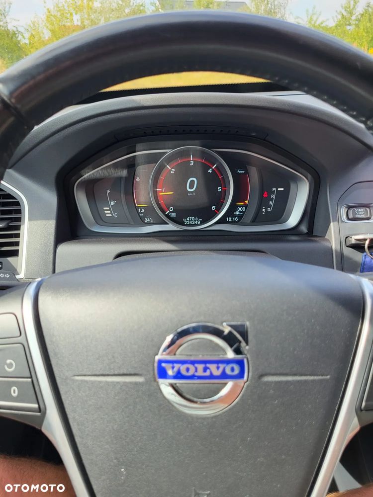 Volvo XC 60 D4 Drive-E Ocean Race - 13