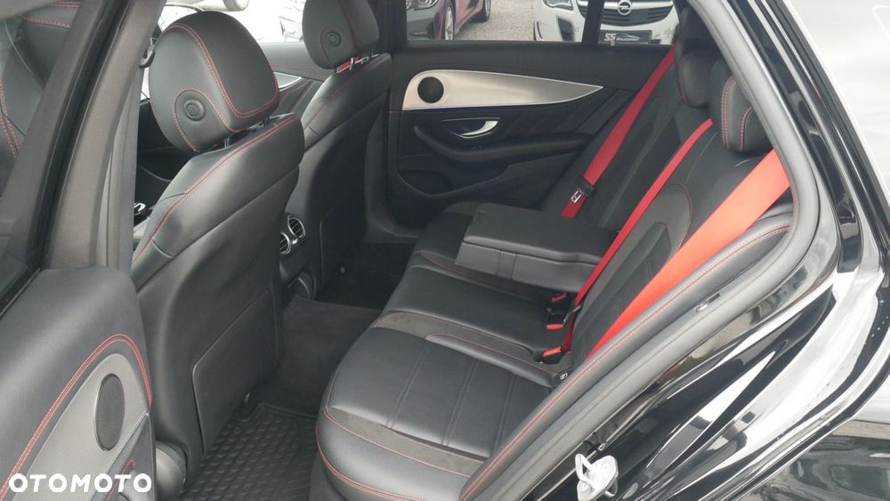 Mercedes-Benz Klasa E - 16