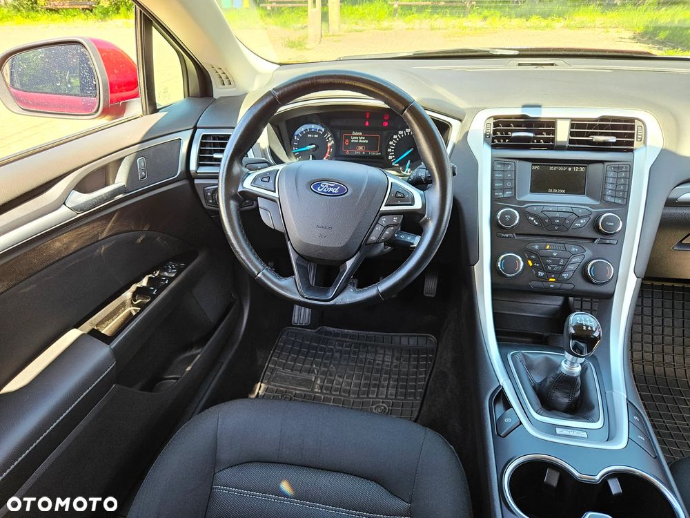 Ford Mondeo 1.5 EcoBoost Ambiente Plus - 21