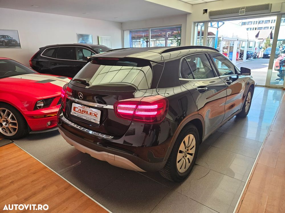 Mercedes-Benz GLA - 6