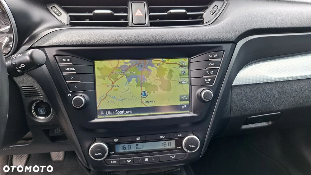 Toyota Avensis 2.0 D-4D Premium - 36