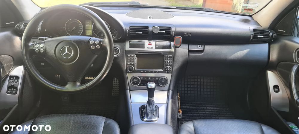 Mercedes-Benz Klasa C 200 Kompressor Automatik Avantgarde Sport Edition + - 12