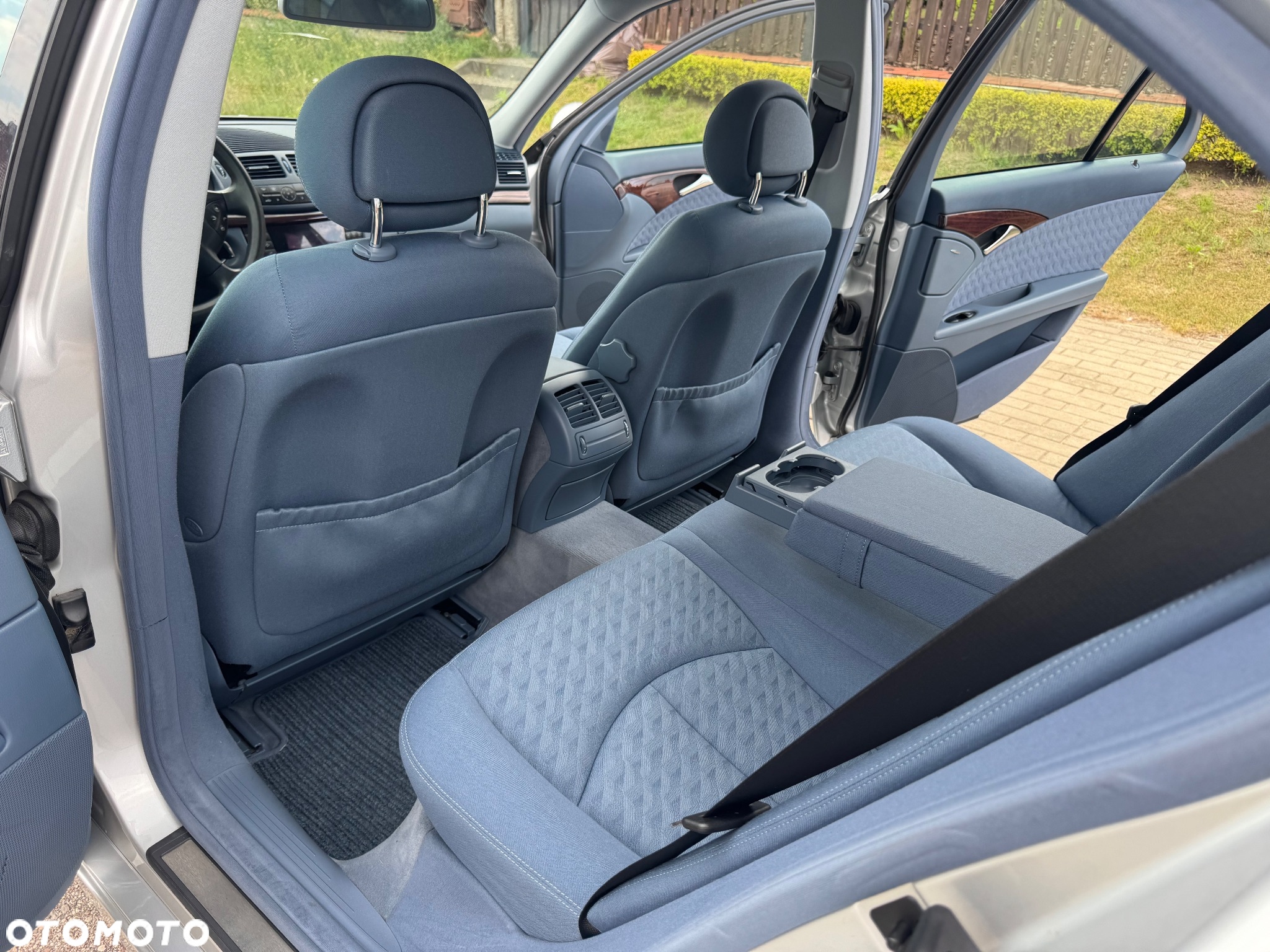 Mercedes-Benz Klasa E 200 Kompressor Classic - 37