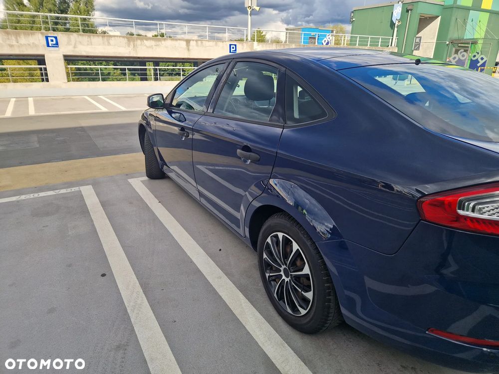 Ford Mondeo 2.0 TDCi Ambiente - 5