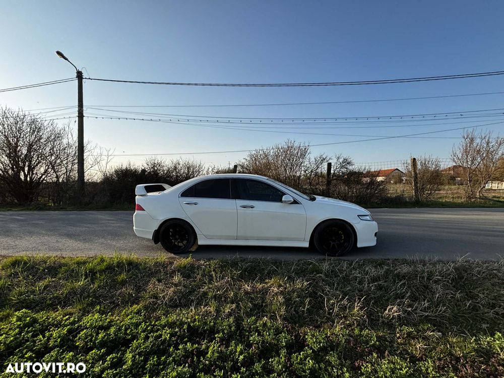 Honda Accord 2.0i Special Edition - 6