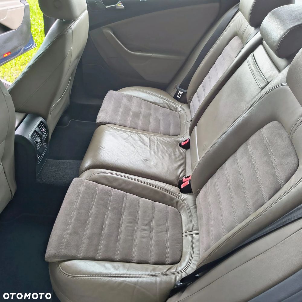 Volkswagen Passat 2.0 TDI Highline - 6