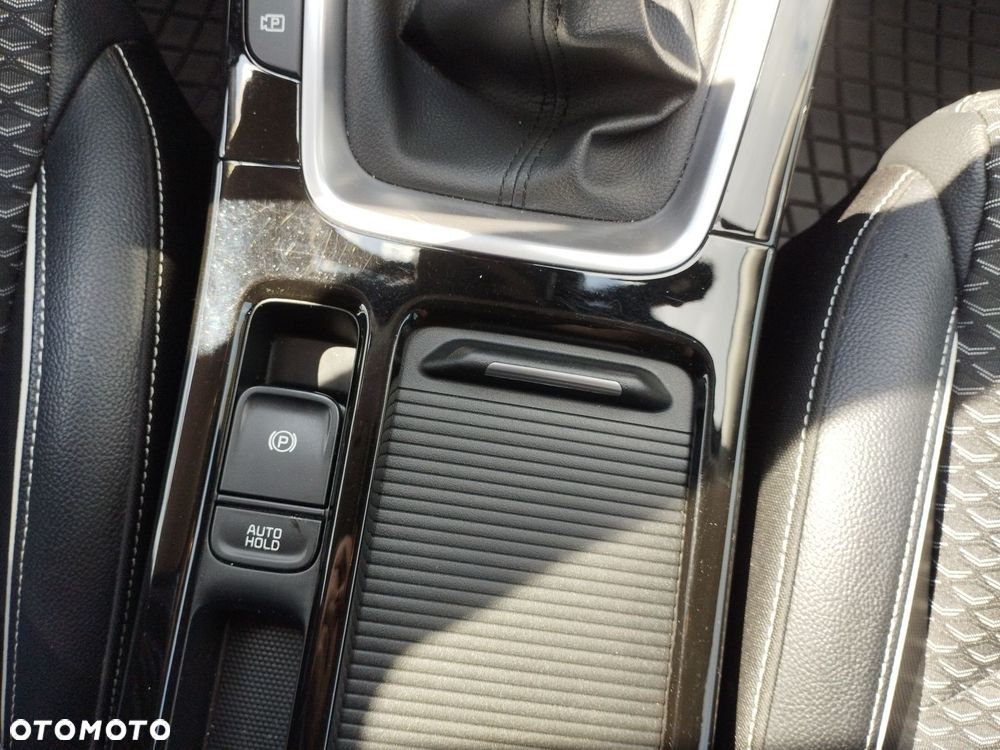 Kia Ceed 1.5 T-GDI Tribute - 33