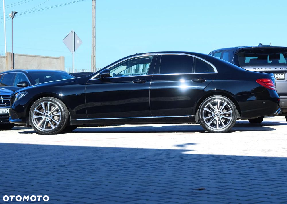 Mercedes-Benz Klasa E 300 9G-TRONIC Avantgarde - 29