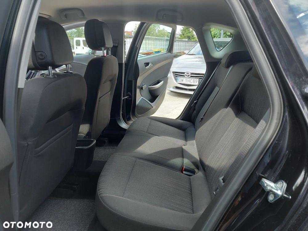 Opel Astra 1.6 Edition Sport - 24