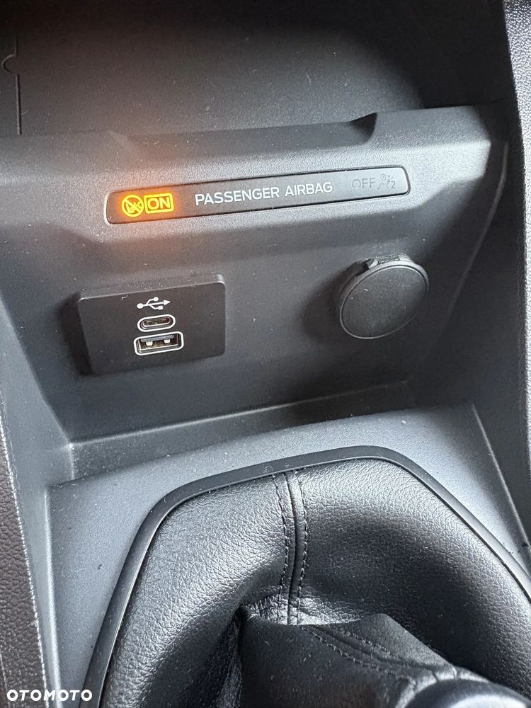 Ford Transit Courier 1.5 100 KM diesel - 36