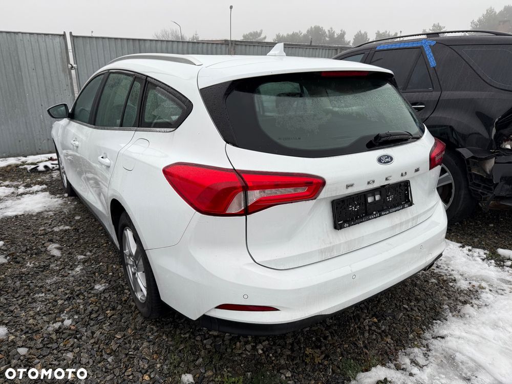 Ford Focus 1.5 EcoBlue Start-Stopp-System TITANIUM STYLE - 5