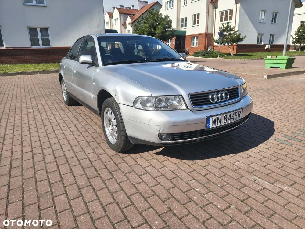 Audi A4 Limousine - 6