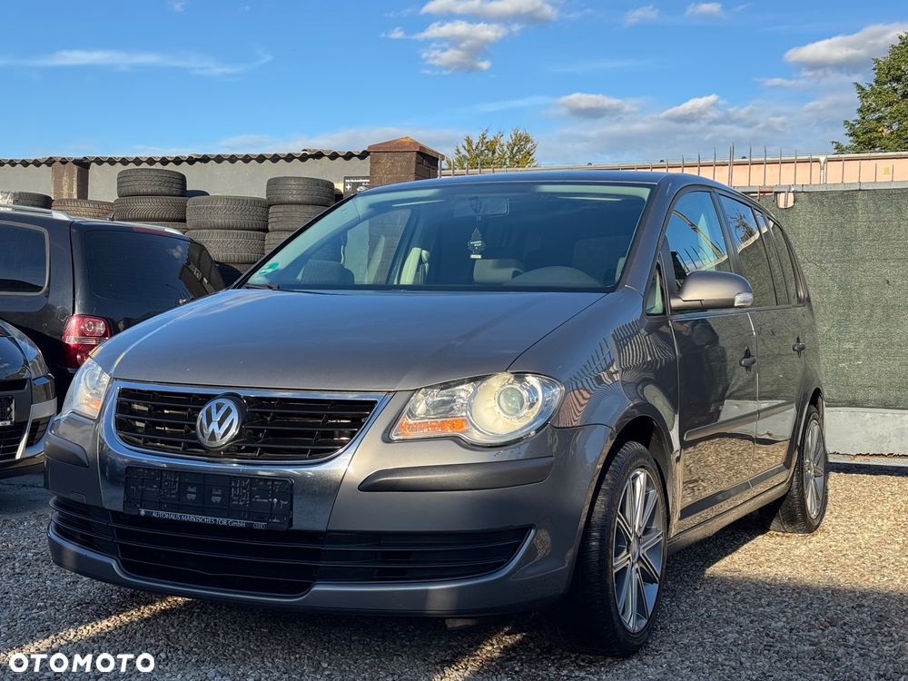Volkswagen Touran 1.9 TDI DPF Blue Motion Trendline - 4