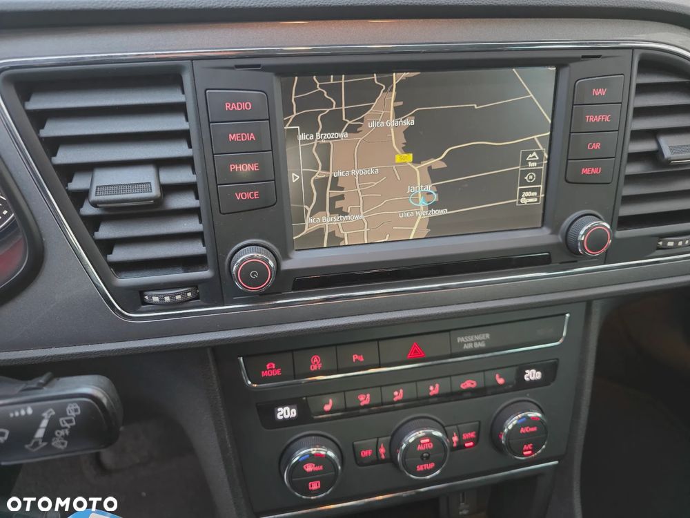 Seat Leon 2.0 TDI DPF Ecomotive DSG FR - 9