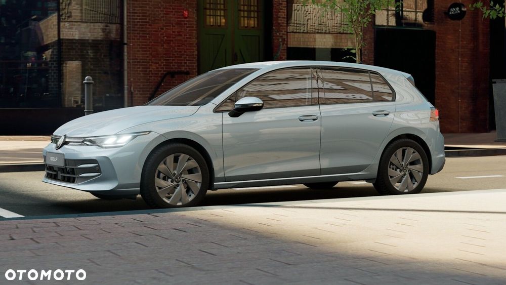 Volkswagen Golf - 8