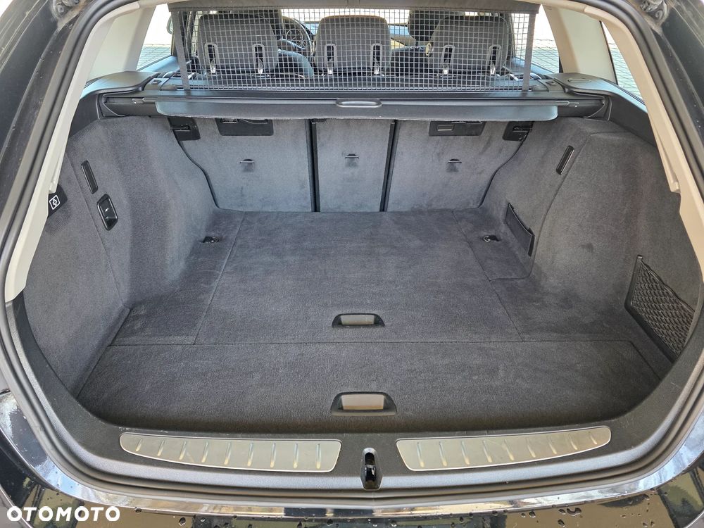 BMW Seria 3 318d DPF Edition Lifestyle - 8