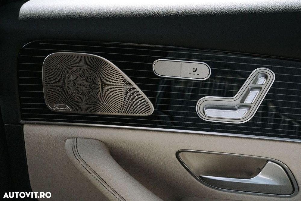 Mercedes-Benz GLS - 22