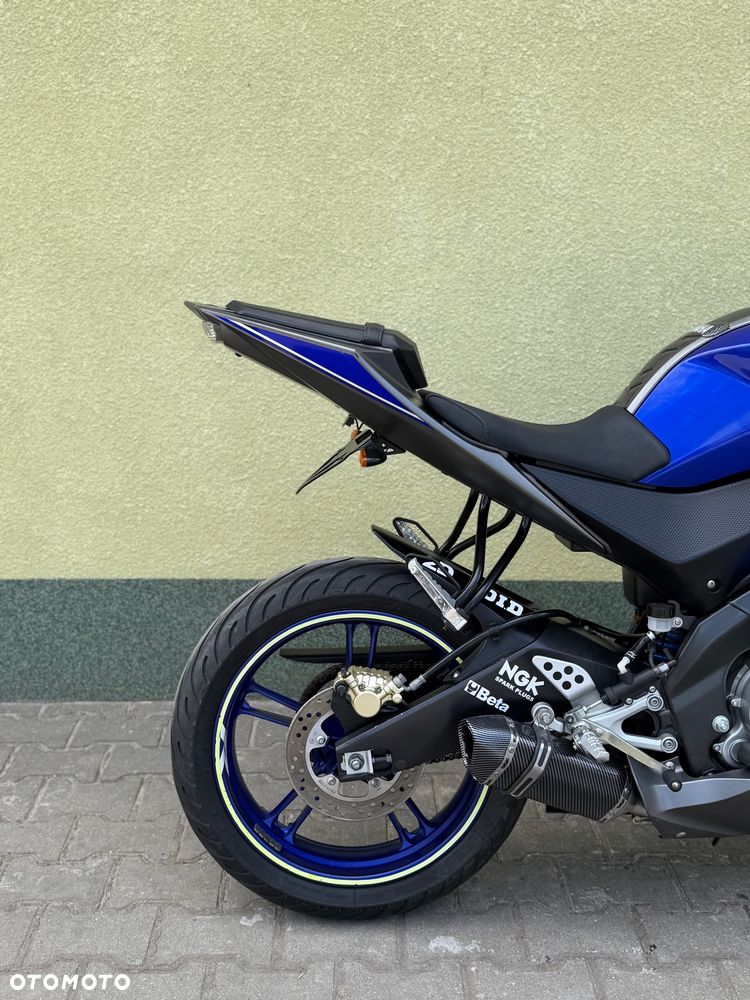 Yamaha YZF - 9
