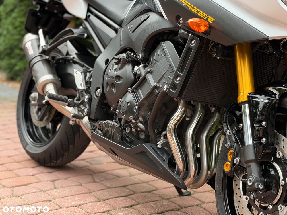 Yamaha FZ8 - 12