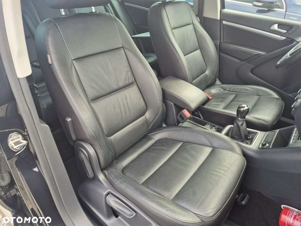 Volkswagen Tiguan - 23